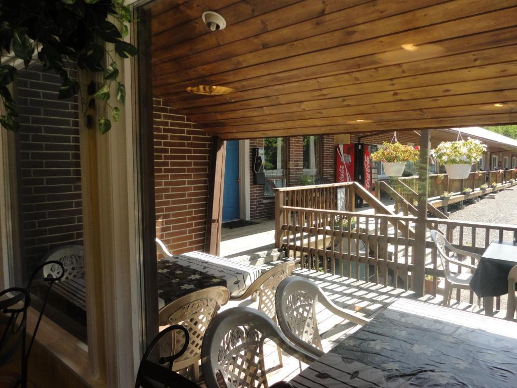 The Nordic Inn Dorset Ngoại thất bức ảnh